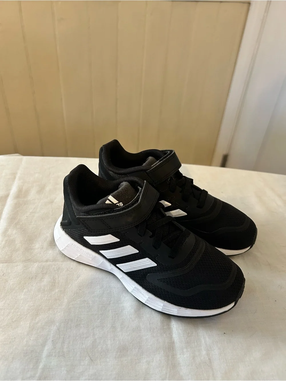 Adidas Duramo 10 EL K Kids Unisex Running Sneakers/NWOT/Black-White/Size 12K